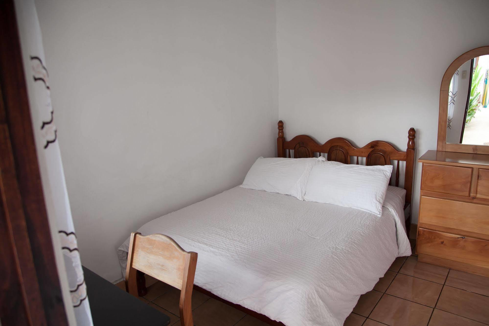 Pensión Casa Kibi Kibi San José